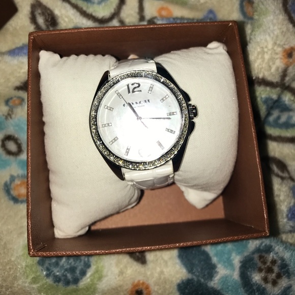 Women’s Coach watch - Picture 4 of 8